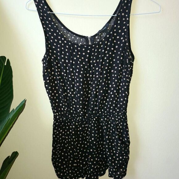 Lot 2 Short Jumpsuit Romper Size Small - Picture 2 of 4